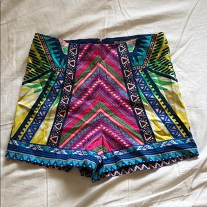 Flying tomato print shorts size Medium